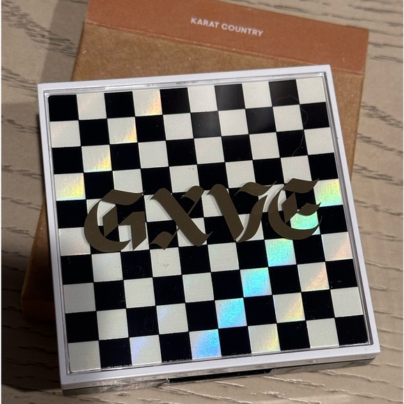 ✨HOST PICK✨ GXVE CHECK MY GLOW ILLUMINATING HIGHLIGHTER - Karat Country - NWT - Picture 4 of 6